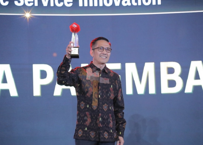 Dewa Sabet Penghargaan Leading Public Service Innovation