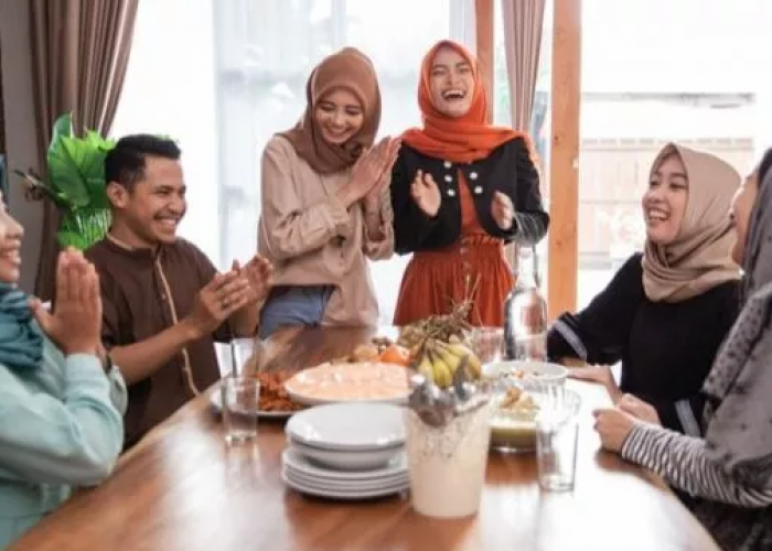 7 Ide Outfit Buat Bukber, Simple Tapi Elegan, Yuk di Coba!