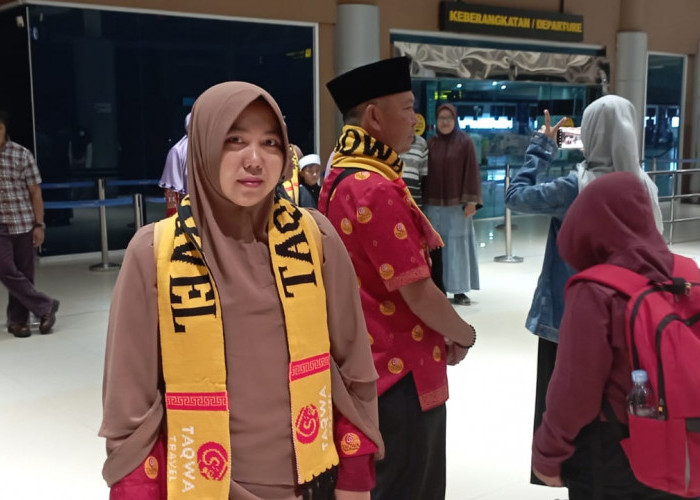 Silvia Libraeni Guru MIN 2  Berprestasi, Umroh adalah Impianku. Makasih Pemkot Palembang