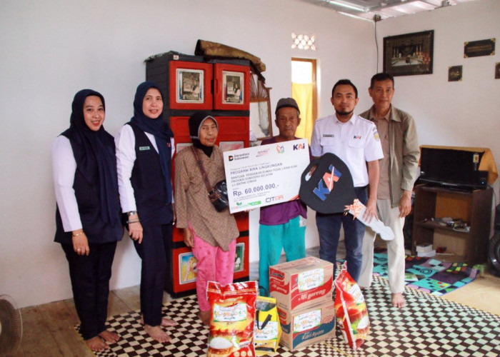 Kepedulian Bagi Masyarakat Sekitar, KAI Divre III  Palembang Salurkan Bantuan CSR Secara Transparan dan Akunta