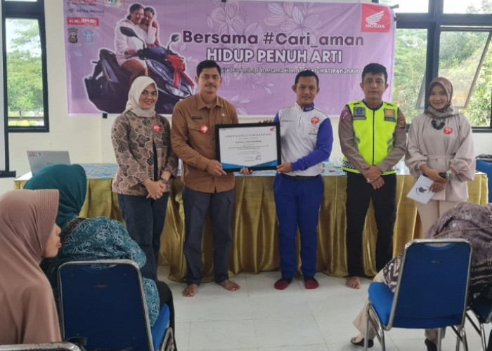 Astra Motor Sumsel Gelar Safety Riding Education Spesial Hari Ibu di Kelurahan 14 Ulu Palembang