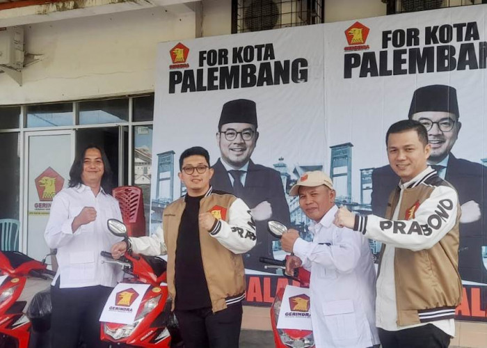 Mantap, Calon Walikota Palembang Gerindra Prima Salam Bagi-bagi 10 Motor untuk Kader dan Relawan