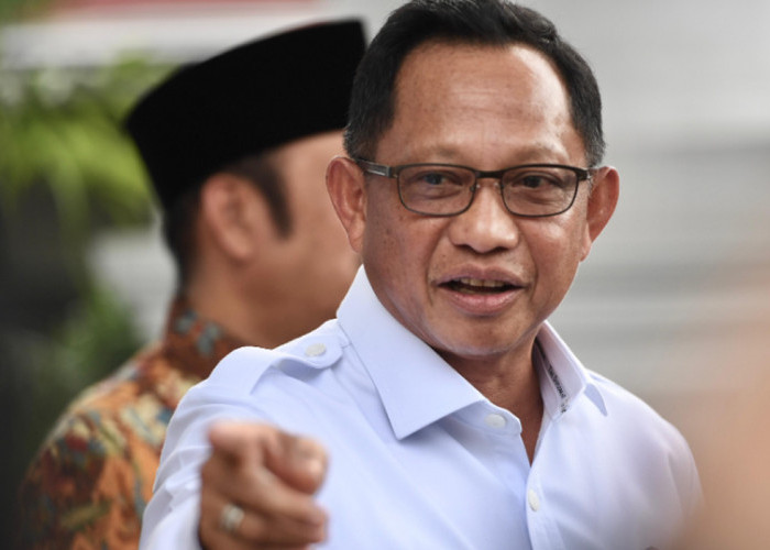 Mendagri Minta Gubernur se-Indoneisa Gratiskan Pajak Kendaraan Listrik