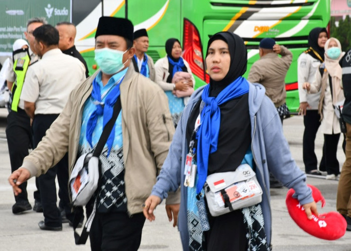 443 Jemaah Haji Asal OKU Timur Resmi Diberangkatkan, Kloter 1 Sumsel Bertolak ke Tanah Suci Hari Ini