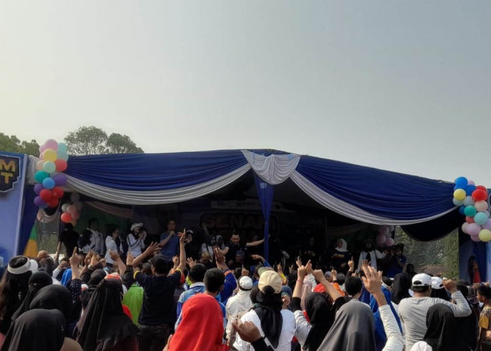 Fauzi Amro Gelar Senam Sehat Bersama Warga Sukarame Palembang