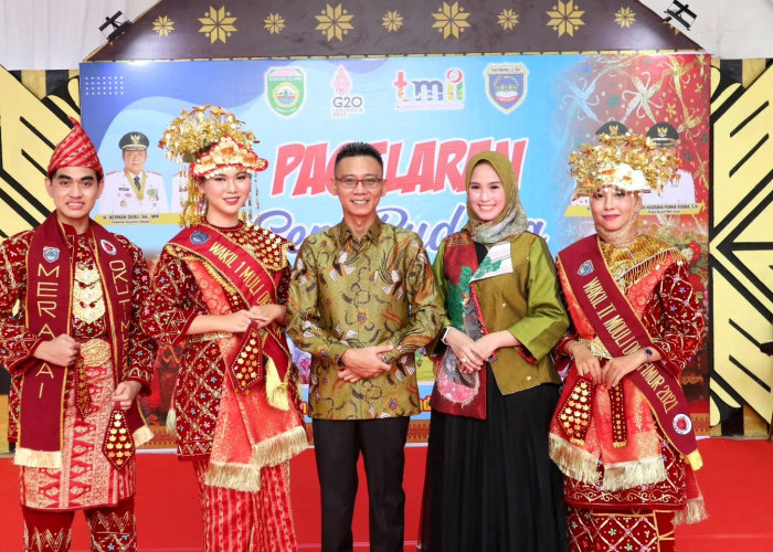 Pagelaran Seni Budaya OKU Timur di TMII sebagai Wahana Pelestarian dan Pengembangan Seni Budaya