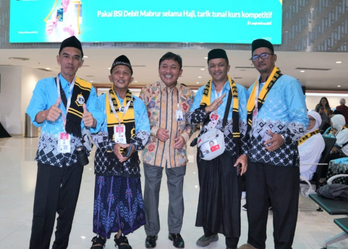 Lepas Kloter 1 Jemaah Haji di Embarkasi Cipondoh, BSI Optimalkan Layanan di Indonesia dan Tanah Suci