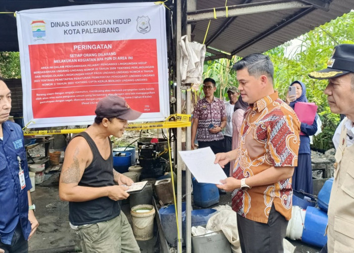 Walikota Ratu Dewa Segel Tiga Usaha Tahu Pencemar Lingkungan di Palembang