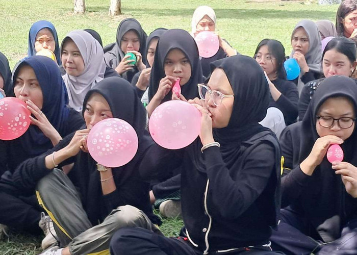 Fakultas Sosial Humaniora UBD Gelar Outbound  di Kampung Gelam