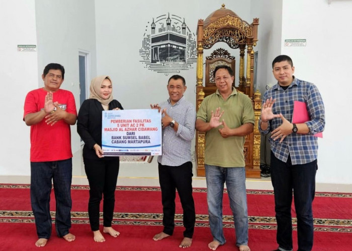 Dekat dengan Masyarakat, Bank Sumsel Babel Salurkan Bantuan CSR untuk Fasilitas Keagamaan di Martapura