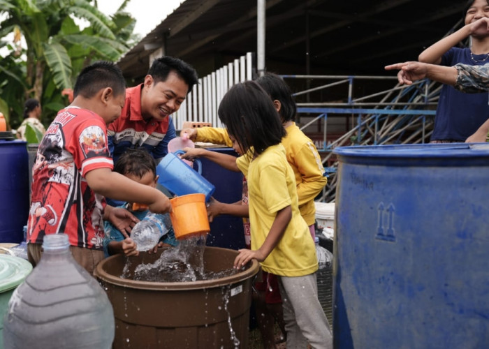 Bantu Penuhi Kebutuhan Air Bersih, Relawan Pertamina Peduli RU Kilang Plaju Hadir bagi Masyarakat di 3 Wilayah