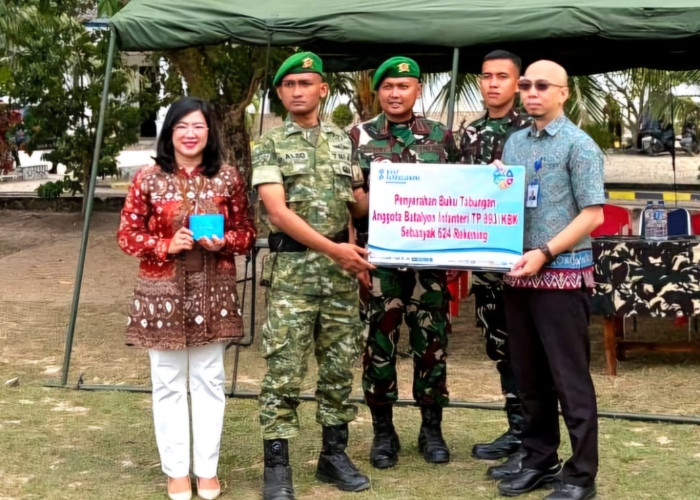 Bank Sumsel Babel Perkuat Sinergi dengan TNI, Serahkan 624 Buku Tabungan kepada Prajurit Yonif TP 893/KBK