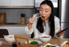 5 Kebiasaan yang Perlu Dihindari Setelah Makan, Bahaya Jika Dilakukan! Simak Apa Saja