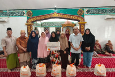 Rumah Zakat Sumsel Salurkan Kado Lebaran Yatim dan Bingkisan Lebaran Keluarga di Kelurahan Pahlawan