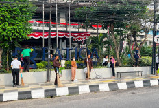 BATIQA Hotel Palembang Komitmen Jaga Kebersihan, Sapu Bersih Area Hotel hingga Trotoar