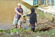 Peringati Hari Bumi, Pusri Gelar Edukasi Pilah Sampah dan Aksi Bersih Kampung Sehati di Kelurahan Satu Ilir