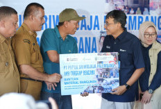 Pusri Salurkan Bantuan Material Bangunan Bagi Korban Musibah Kebakaran di Kelurahan 1 Ilir Palembang 