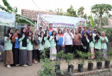 Kilang Plaju Sinergi Bersama Pemprov Sumsel Salurkan Dukungan 10 Ribu Bibit Ikan Patin Dukung GSMP