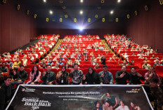 Pimpinan Bank Mandiri Region II Sumatera 2 Nonton Bareng Film Semua Akan Baik-Baik Saja