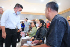  Gubernur Herman Deru Fasilitasi Kebutuhan Keluarga Korban Bus ALS Selama Proses Identifikasi di Palembang