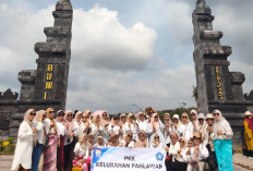 Kompak dan Seru, Happy Holiday Tim Pengerak PKK Kelurahan Pahlawan ke Danau Biru Tanjung Seteko Indralaya