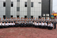 Laksanakan Apel Pagi Pegawai, Kemenkum Sumsel Komitmen Pertahankan WBBM dan Apresiasi Pegawai Teladan