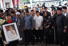 Dimakamkan di TPU Kebun Bunga, Jenazah Alex Noerdin Dilepas Secara Kedinasan