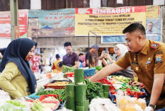 Sekda Aprizal Hasyim Pimpin Sidak Pasar, Pastikan Stok Pangan Aman dan Harga Stabil 